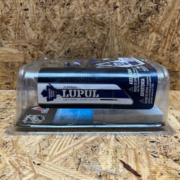 McFarlane Toys 2012 Joffrey Lupul 19 NHL Toronto Maple Leafs Action Figure - Picture 6 of 7